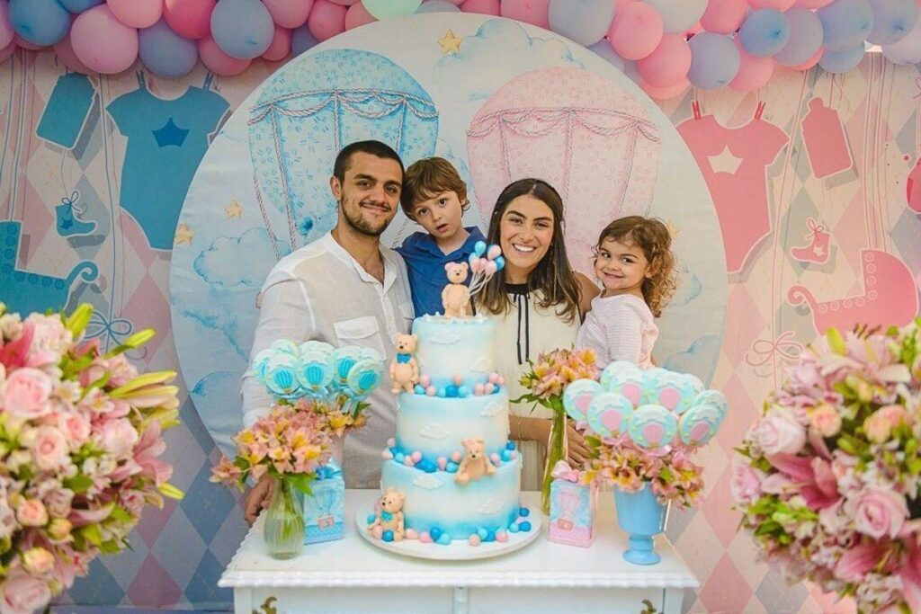 A família está aguardando a chegada do quinto membro, Vicente