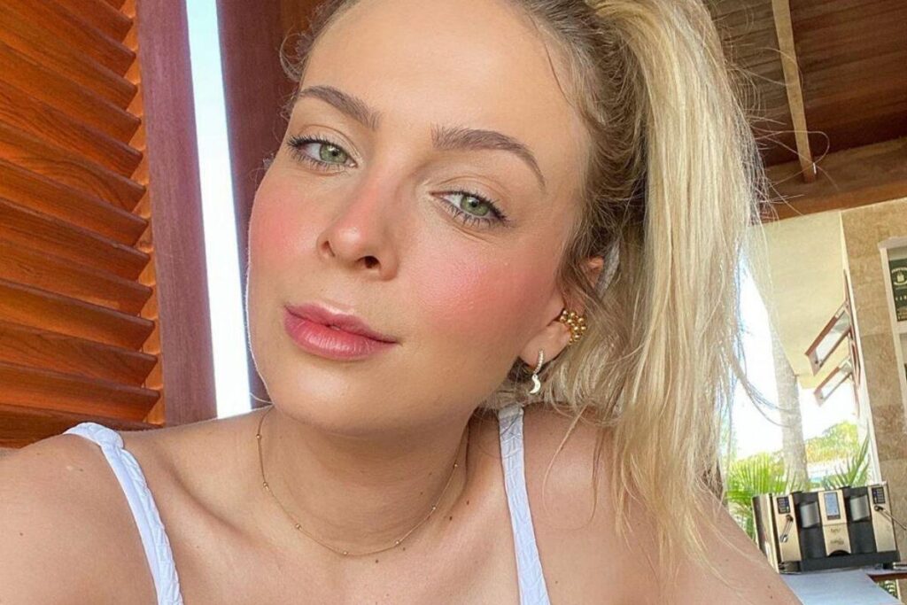 Ela está no 7º mês de gravidez