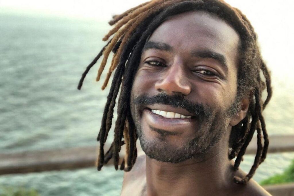 Ele fez uma festa especial para o filho