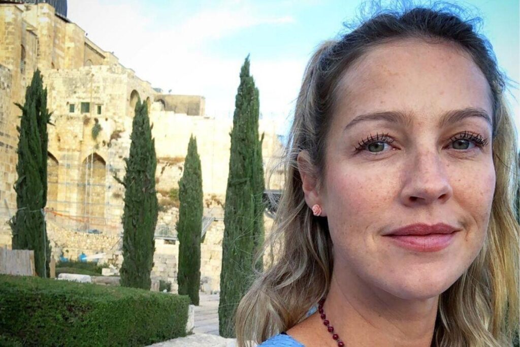Luana Piovani está em Portugal com a filha mais nova