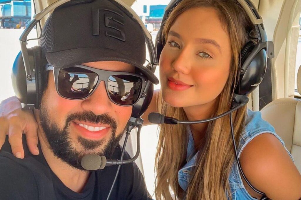 O casal está esperando por um menino