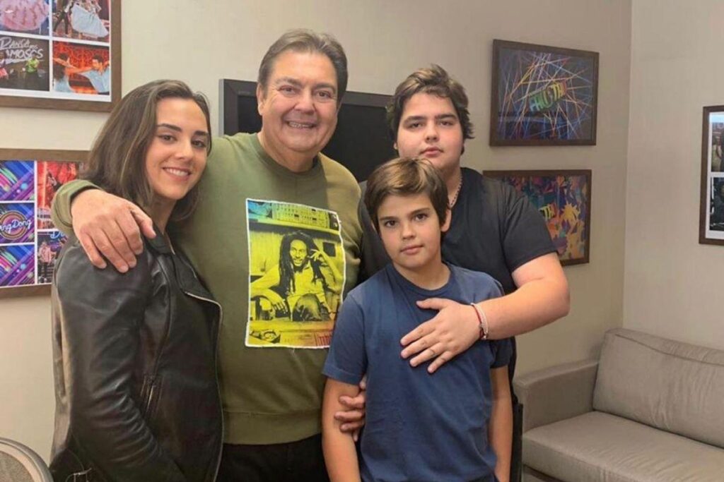Faustão é pai de três