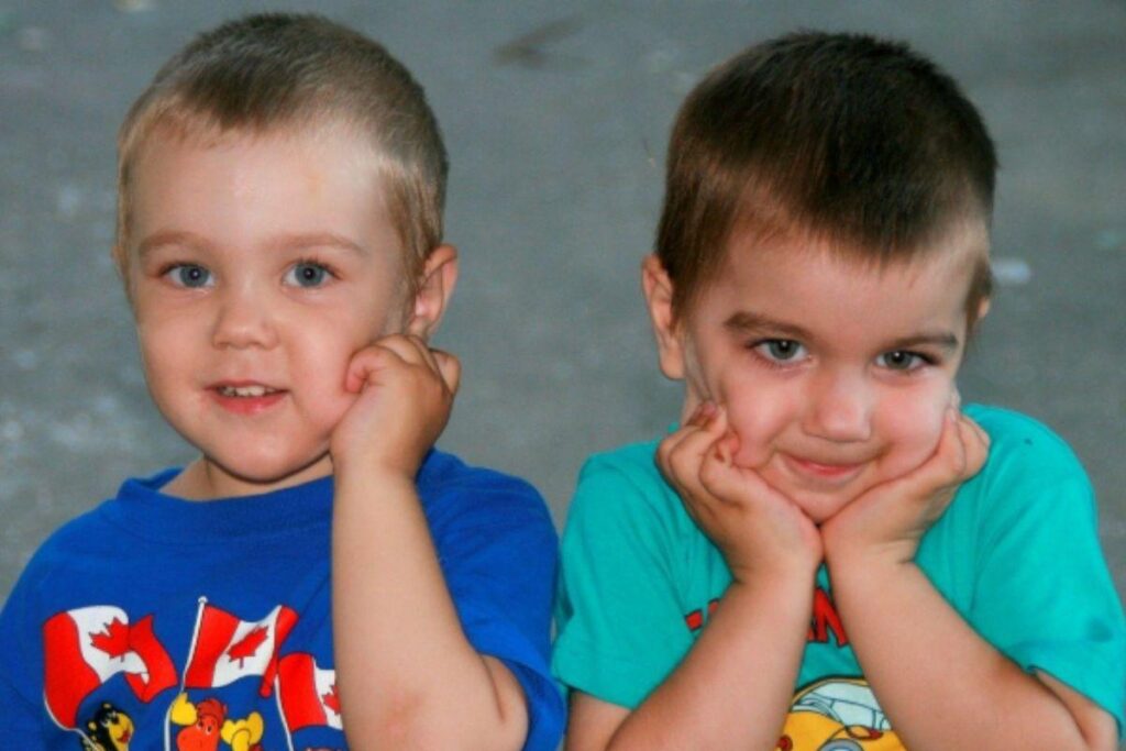 Casal desiste de adotar gêmeos.