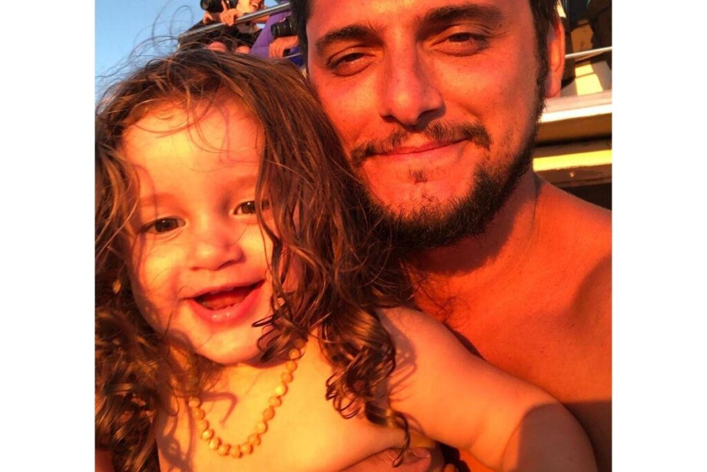 Madalena, Bruno e Yanna estão em uma aventura de viajar de Kombi por todo o Brasil