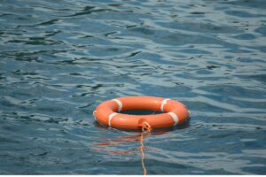 Família cai em córrego em São Bernardo do Campo