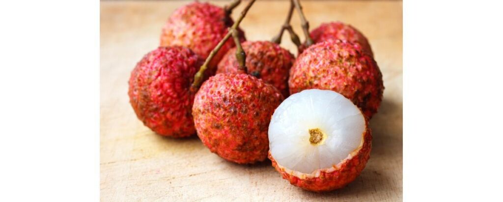 Apesar de ser cultivada no Brasil desde a década de 1970, ela pode ser considerada fruta exótica para os brasileiros