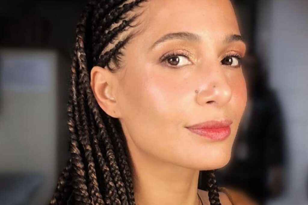 Elas estão juntas há mais de um mês