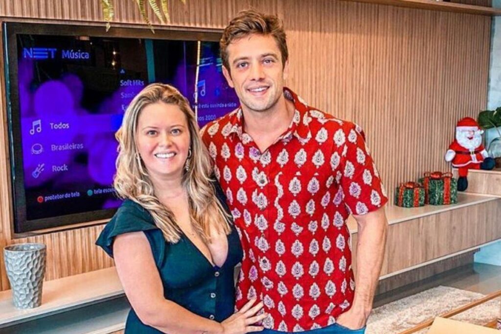 Rafael é ator e sempre incetiva qualquer arte em casa