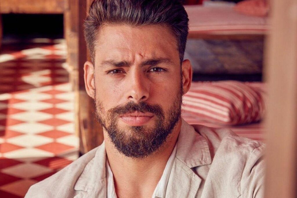 A menina tem 7 anos de idade