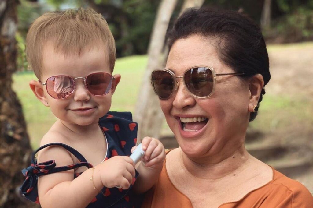 Kika Sato é avó materna de Zoe