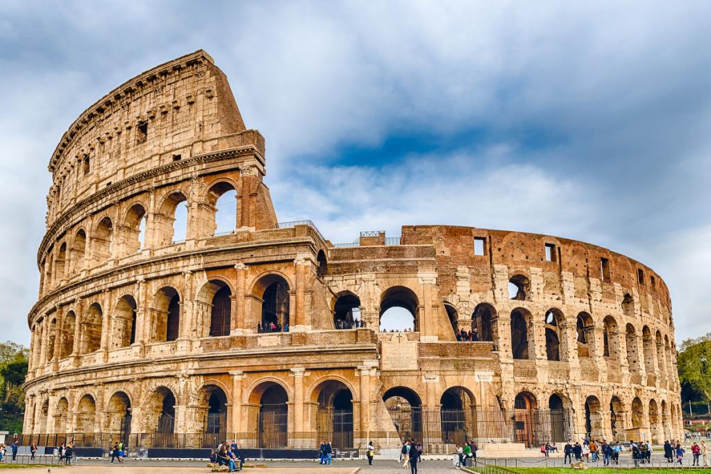 Número de mortes na Itália chega a 2500