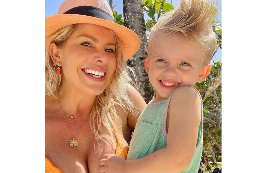 O menino adorou conhecer Isadora