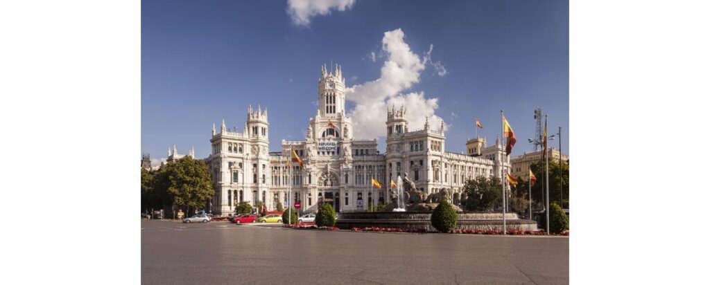 Prima do Rei Felipe IV morre infectada com coronavírus.