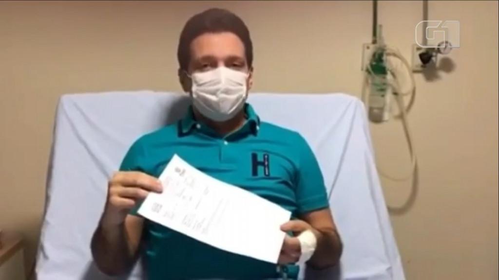 Jornalista de filiada da Rede Globo recebe alta após dias internado por conta do coronavírus