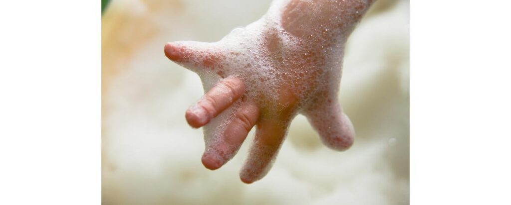 Granado anuncia doação de 4 mil litros de sabonete líquido