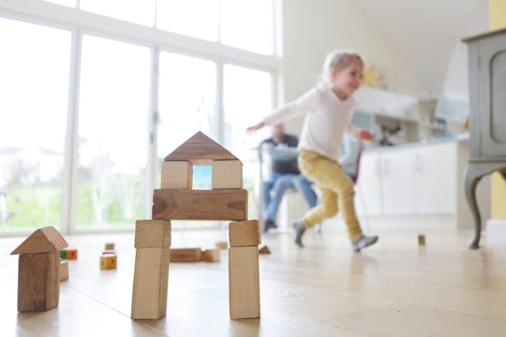 Fica em casa! E aproveite para relembrar a simplicidade da vida