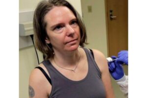 Jennifer Haller tem 44 anos