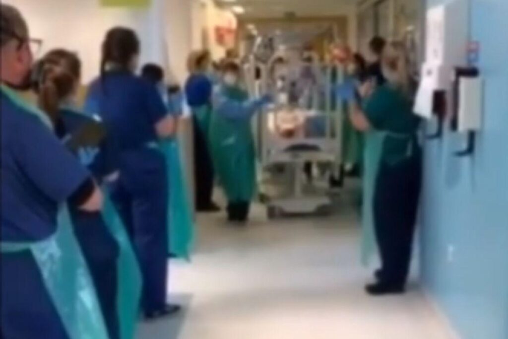 Bebê de 6 meses com problemas cardíacos se recupera do novo coronavírus