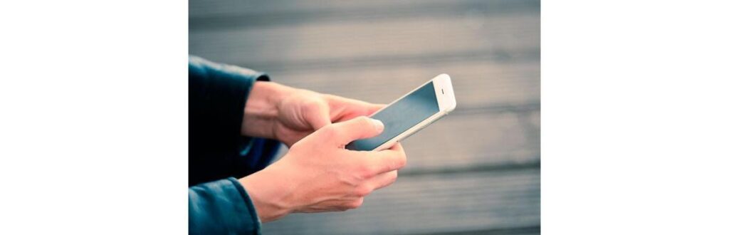 O celular pode ser mais sujo do que a sola de sapato de alguém que caminha pelas ruas da cidade o dia todo