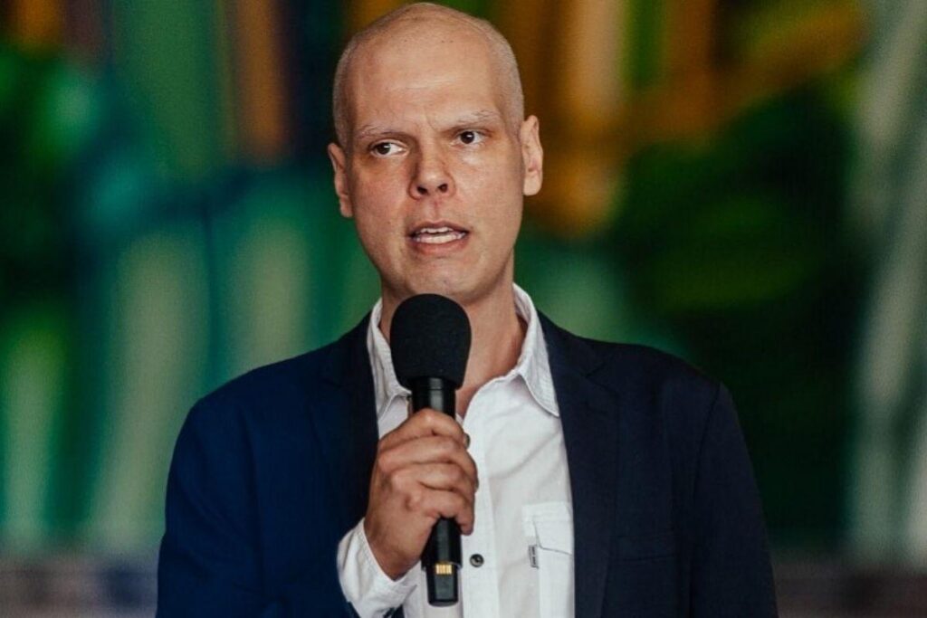 O prefeito de São Paulo prorrogou a quarentena na cidade