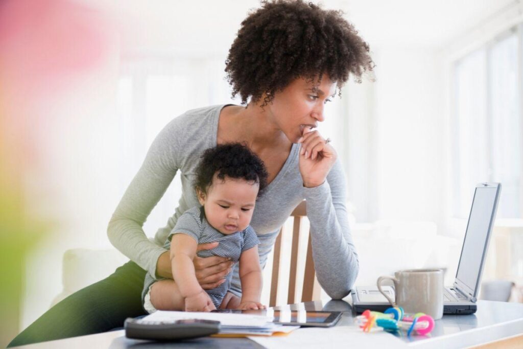 Essa loucura que está a sua vida na quarentena de equilibrar trabalho, casa e filhos, é o que vivo como imigrante em Londres. Fica tranquila, vai dar tudo certo!