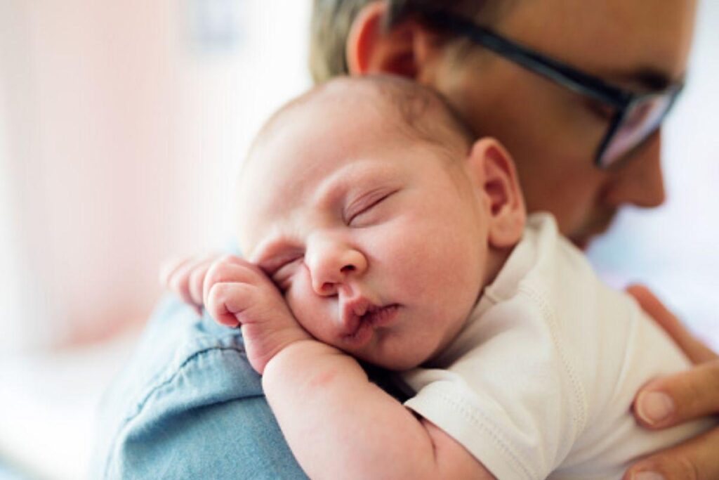 A esposa não quis que ele ficasse na sala de parto
