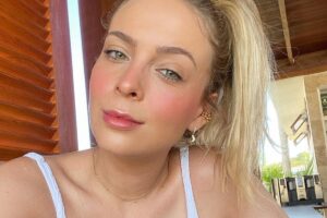 Tata Cocielo faz festa junina em casa