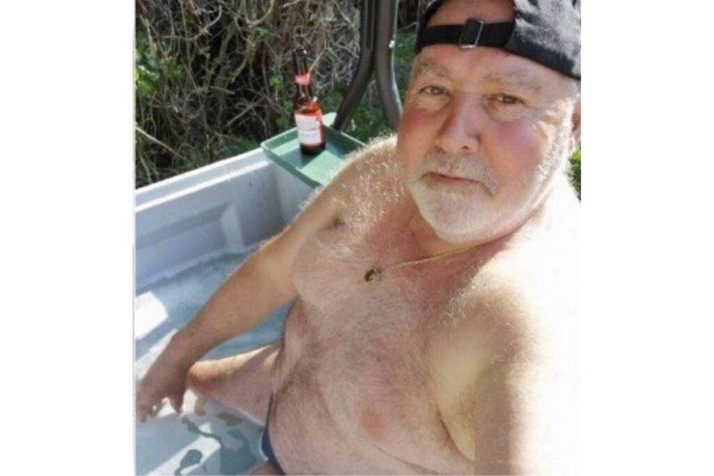 Homem usa criatividade e cria própria hidromassagem durante quarentena