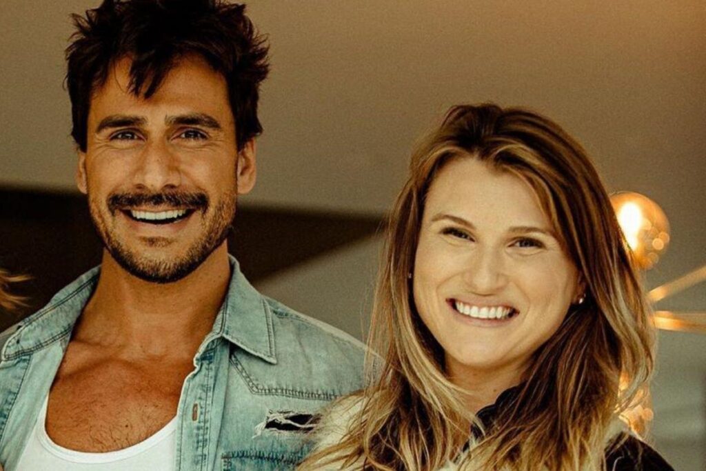 O casal anunciou a segunda gravidez quando José tinha 9 meses!