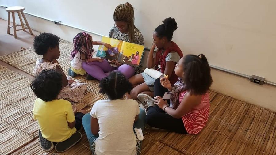 Para que a educação ajude no combate ao racismo, é preciso mais pessoas negras no corpo docente, bem como no currículo pedagógico