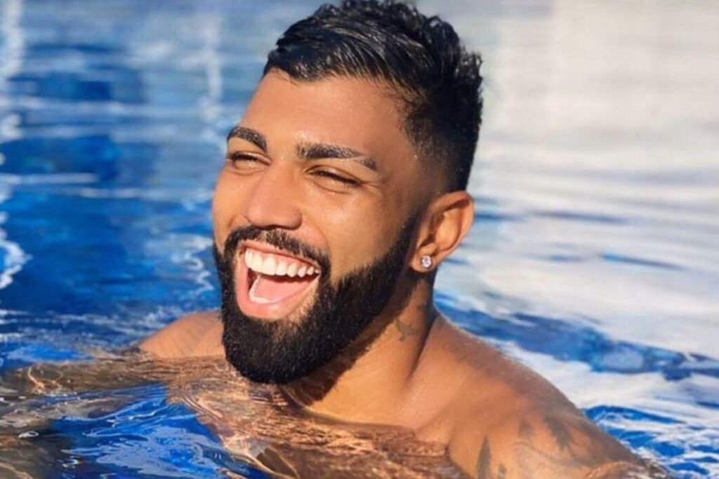 Gabigol e irmã durante a live