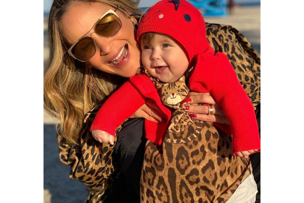 Claudia Leitte é mãe de Bella de 11 meses