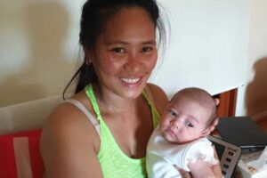 Com a irritação na pele, a mulher procurou um médico e descobriu a condição rara