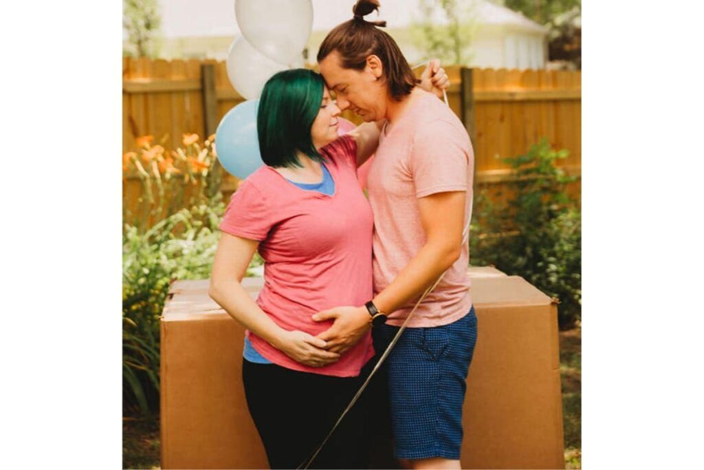 A festa foi organizada para a anuniar a transição e o nome de Gray