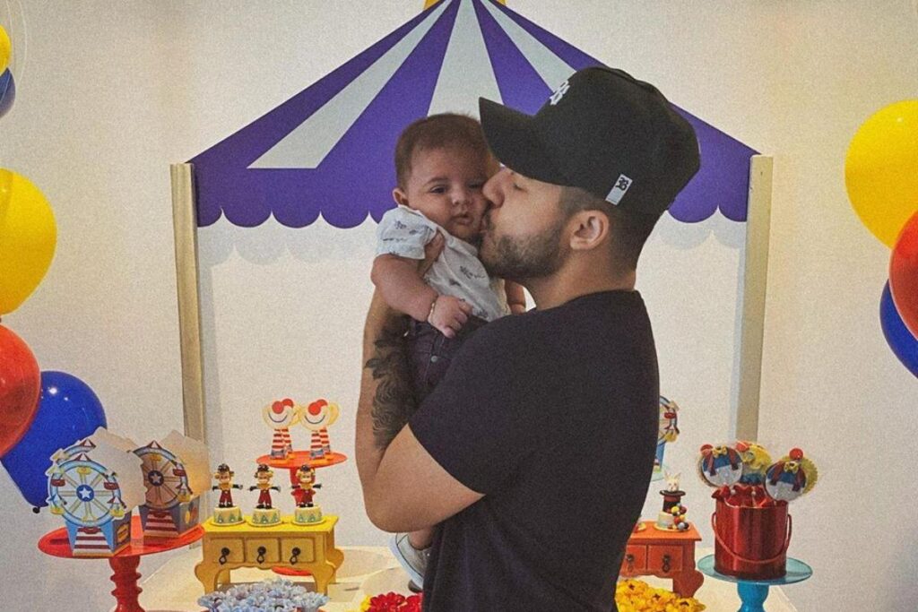 Léo tem apenas sete meses