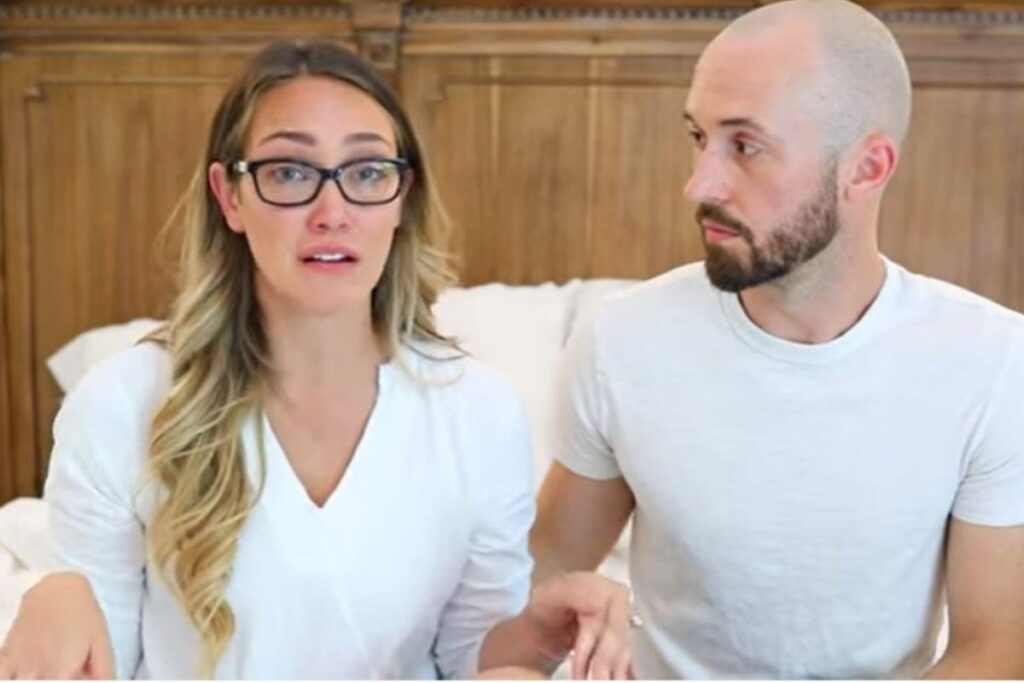 Huxley foi adotado em 2017