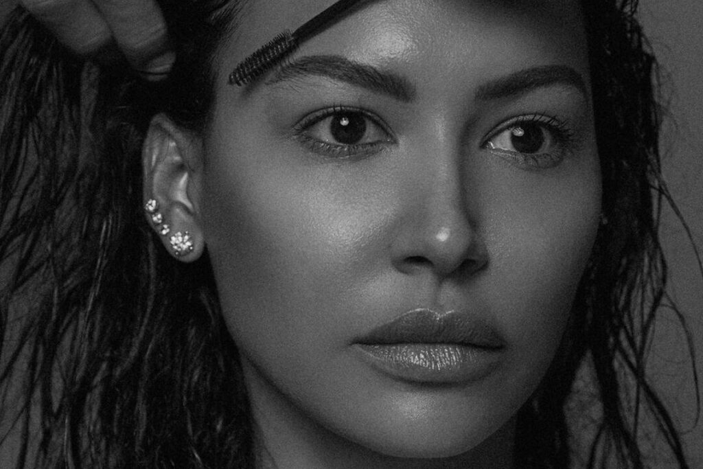 A atriz estava sozinha no barco com o filho