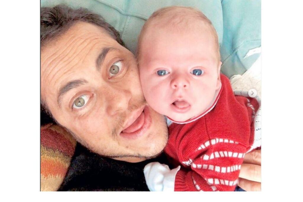 Bento apareceu acompanhando Thammy em um procedimento estético