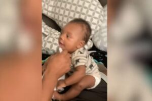 Imagina seu filho te responder aos 2 meses!