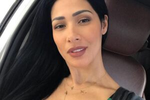 A cantora está isolada da família