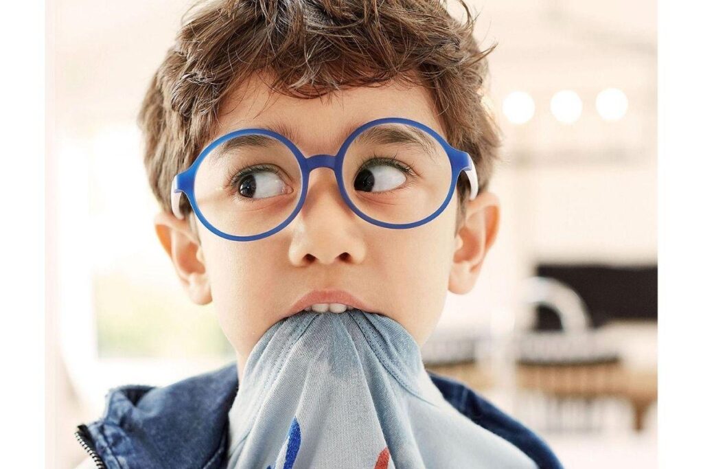 4 atitudes “estranhas” do seu filho, mas que têm explicação