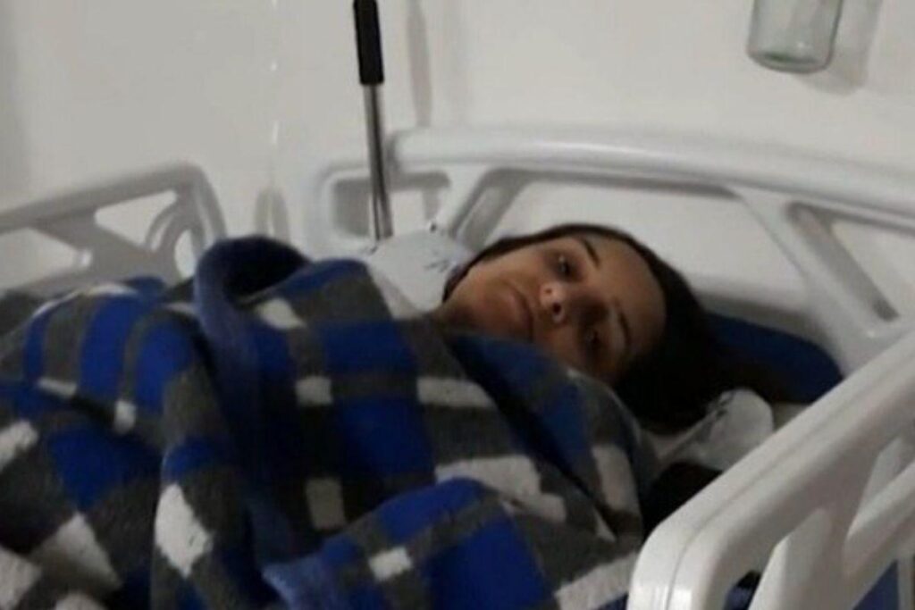 As imagens foram flagradas pelas câmeras do posto