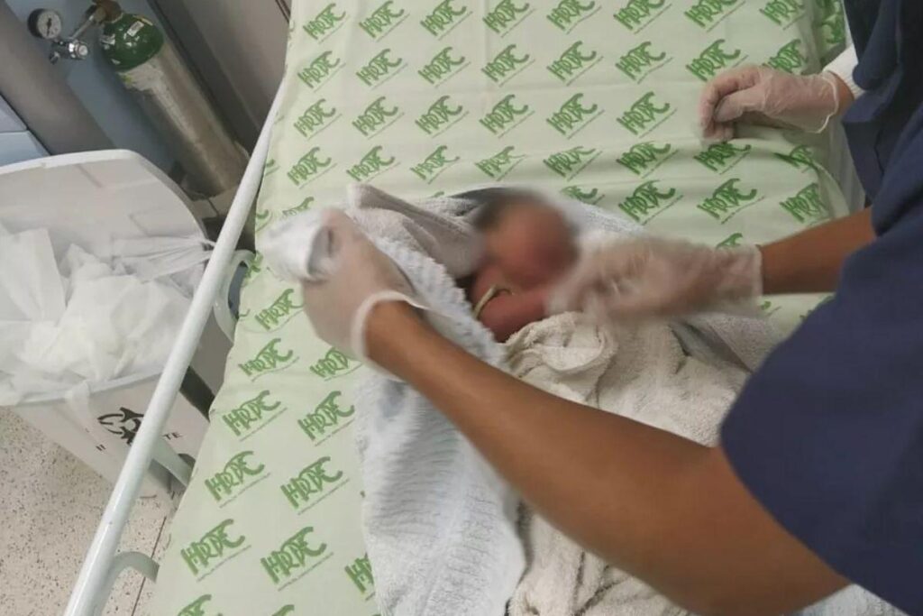 A bebê foi encontrada nesta sexta