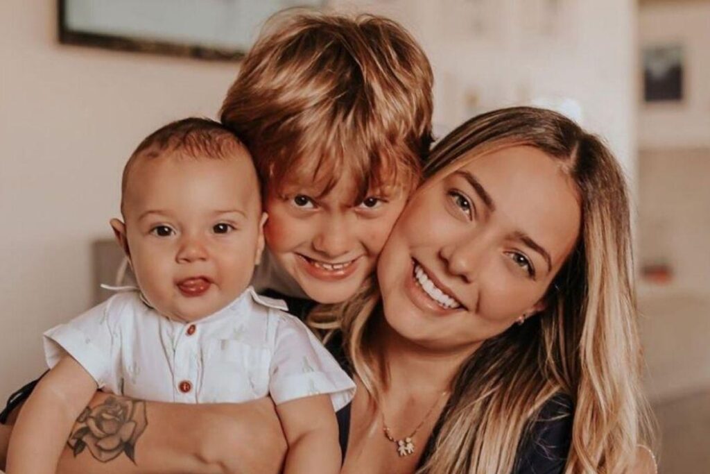 Ela é mãe de Valentim e Davi Lucca
