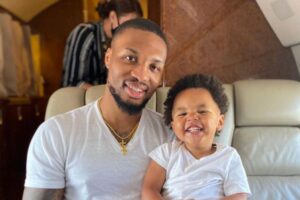 O jogador será pai de gêmeos