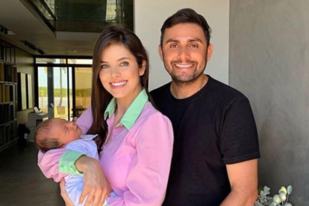 O menino com os olhos azuis