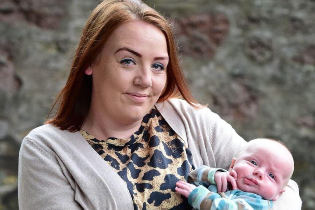 O bebê nasceu na autoestrada dois dias depois da descoberta da gravidez