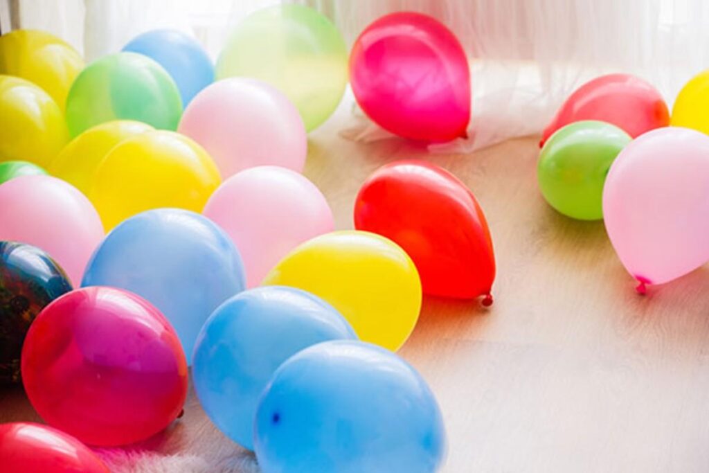 Através de aplicativos, é possível reunir familiares e amigos, mesmo à distância