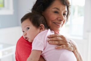 Como lidar com avós com valores diferentes dos seus