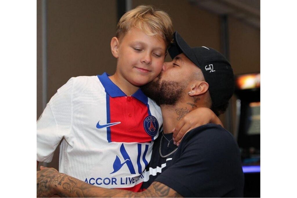 Depois de Neymar, Davi Lucca e pai do jogador também testam positivo para coronavírus